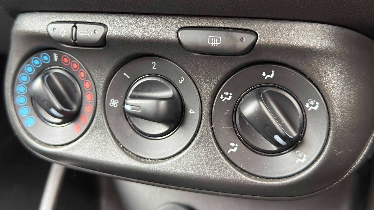 Used Vauxhall Corsa 2018 for sale - 78024458: Photo 19