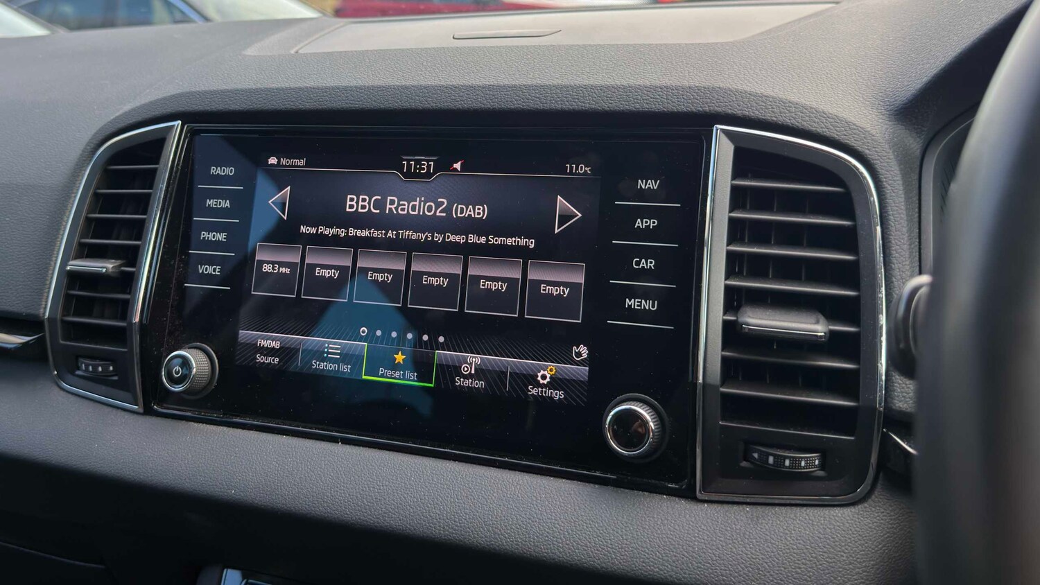 Used Skoda Karoq 2023 for sale - 77972570: Photo 14