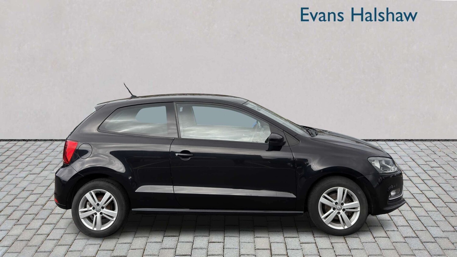 Used Volkswagen Polo 2017 for sale - 77913775: Photo 6