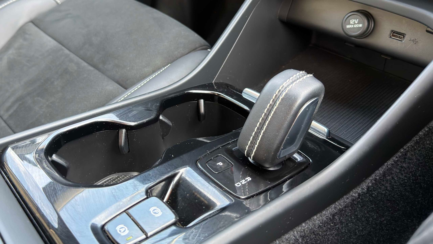 Used Volvo XC40 2022 for sale - 77996240: Photo 14