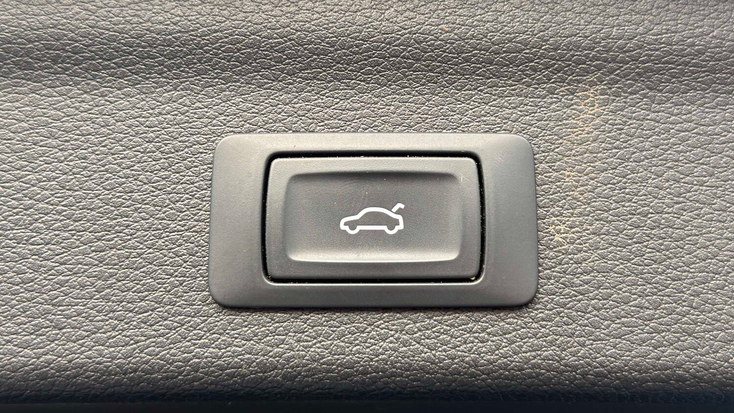 Used Audi Q3 for sale - 77861643: Photo 11