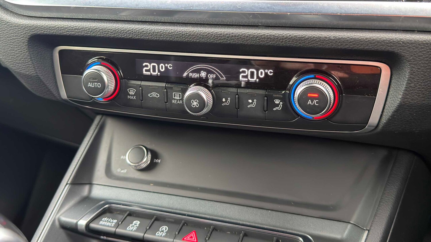 Used Audi Q3 for sale - 77861643: Photo 15