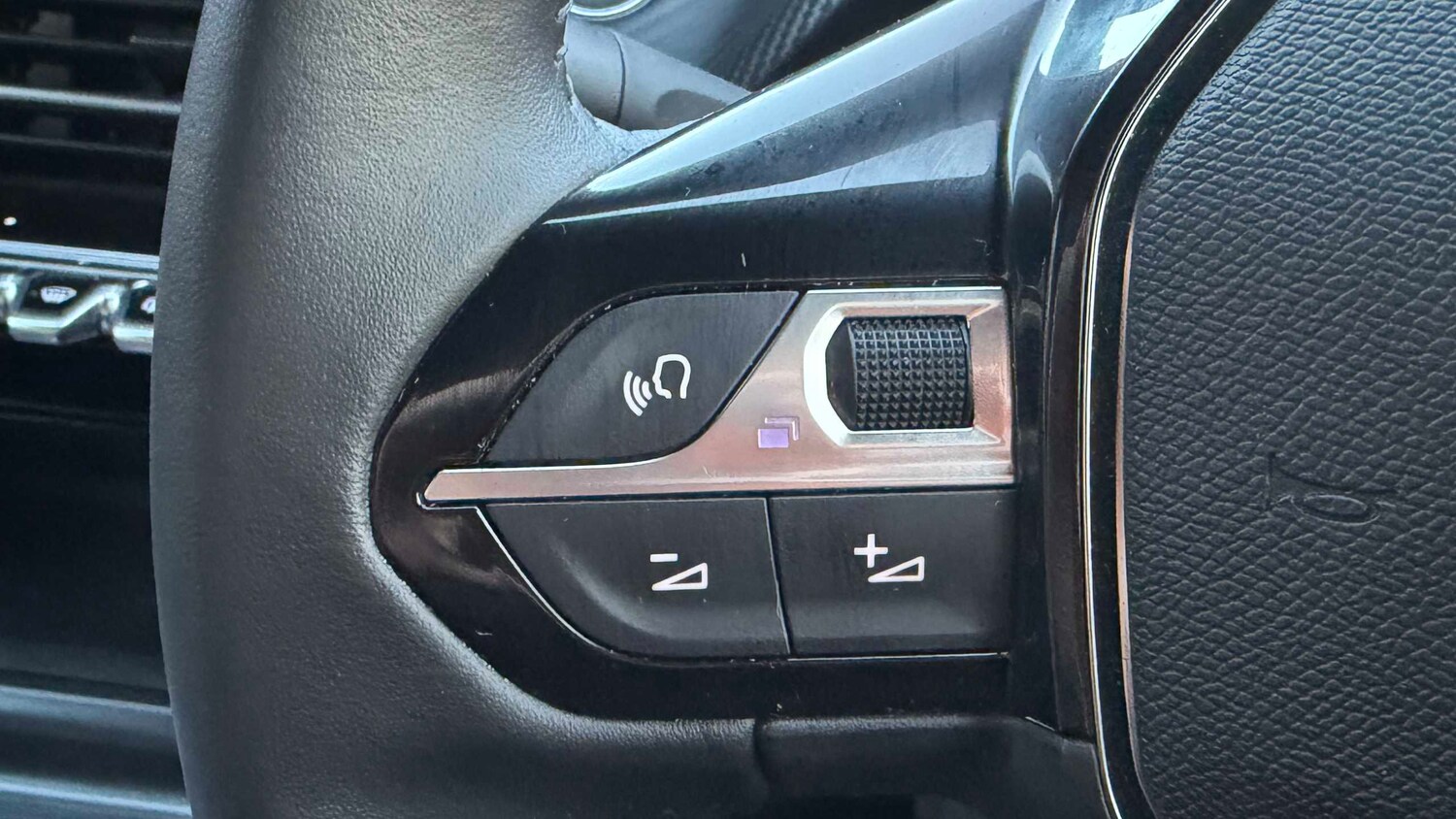 Used Peugeot 2008 2024 for sale - 77861899: Photo 13