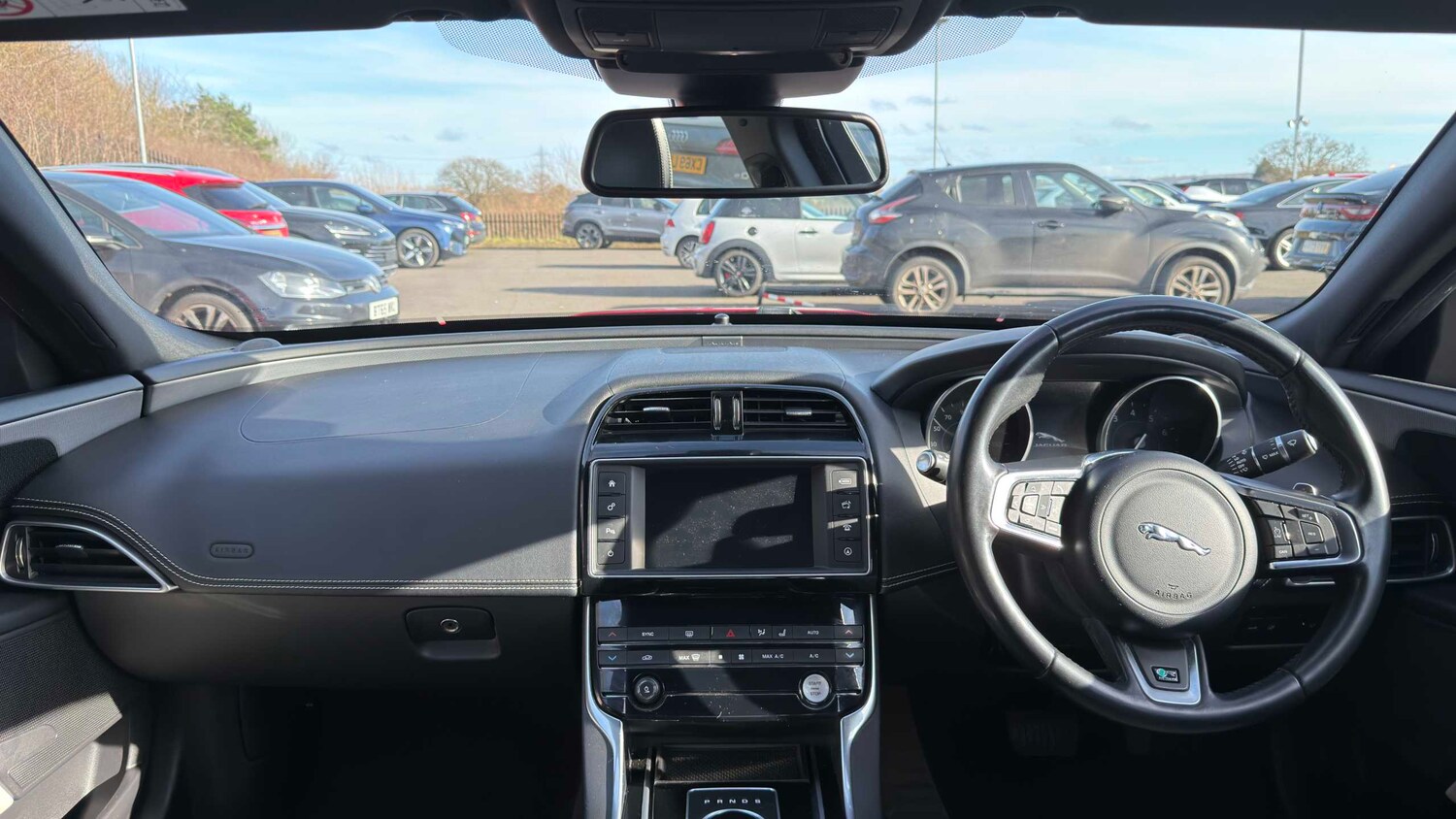 Used Jaguar XE for sale - 77862315: Photo 7