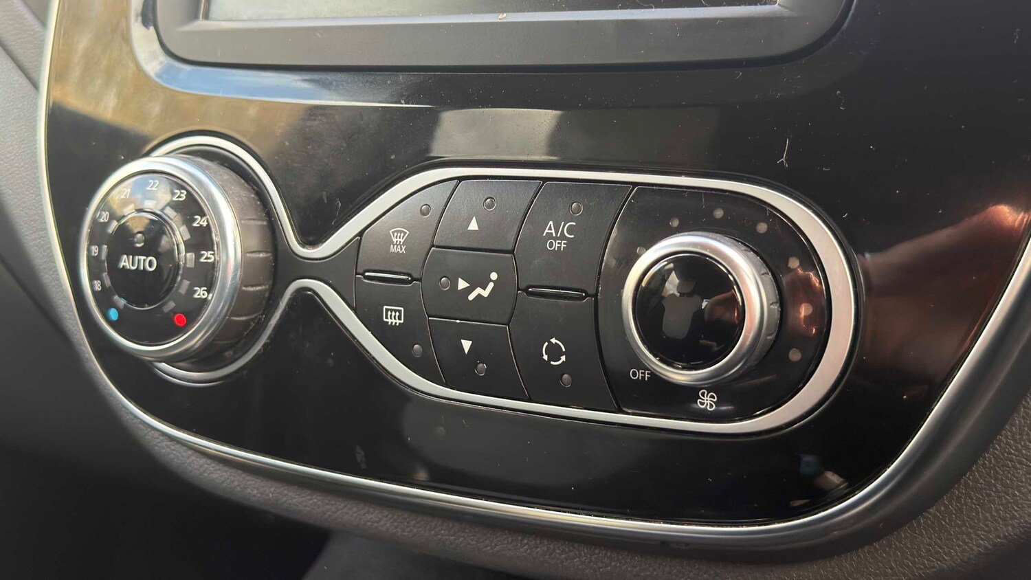 Used Renault Captur 2019 for sale - 78076705: Photo 15