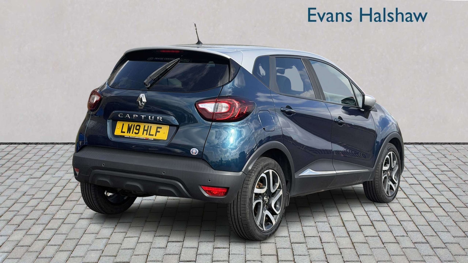 Used Renault Captur 2019 for sale - 78076705: Photo 2