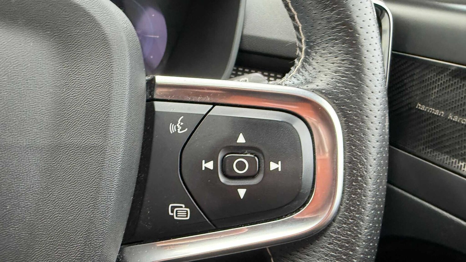 Used Volvo XC40 2021 for sale - 78161501: Photo 11