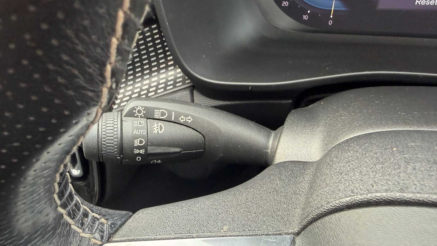 Used Volvo XC40 2021 for sale - 78161501: Photo 16