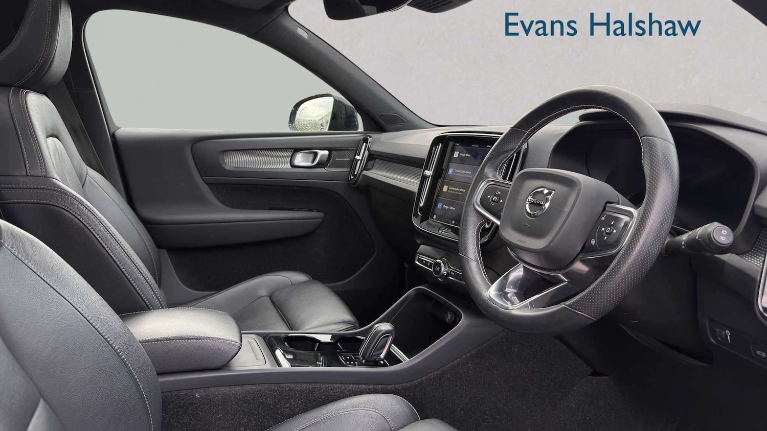 Used Volvo XC40 2021 for sale - 78161501: Photo 3