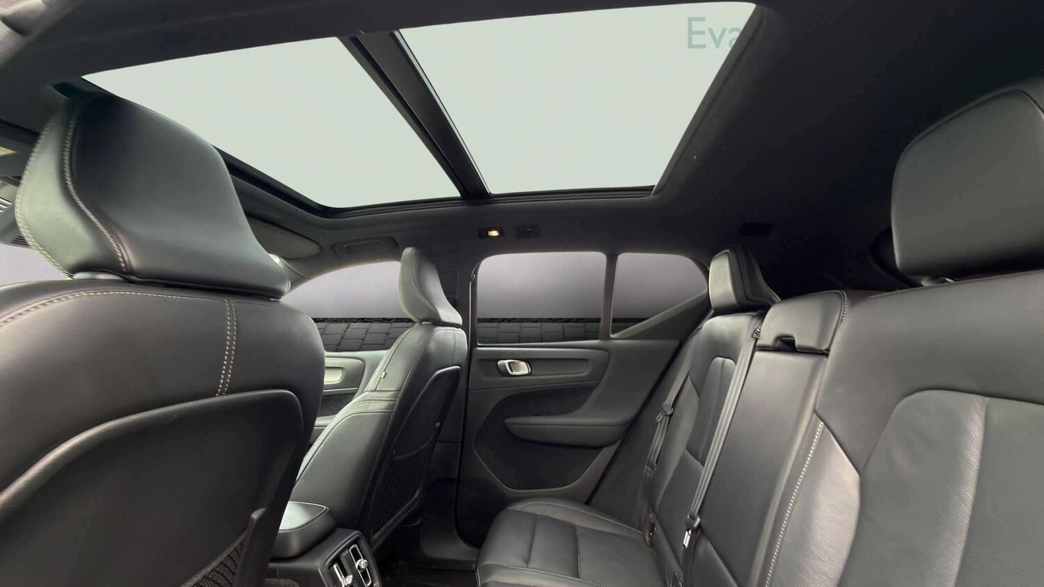 Used Volvo XC40 2021 for sale - 78161501: Photo 8