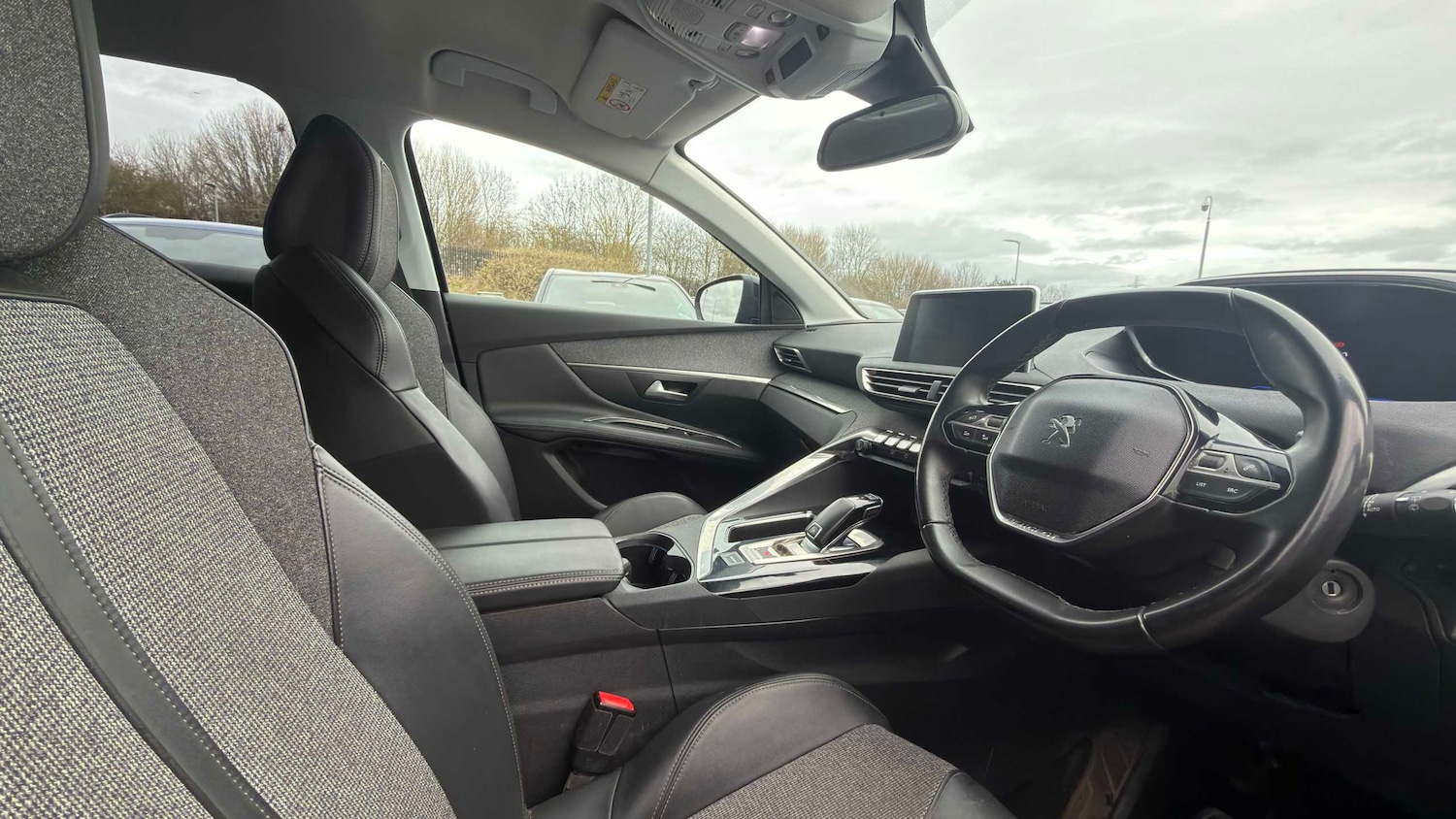 Used Peugeot 3008 for sale - 77860180: Photo 3