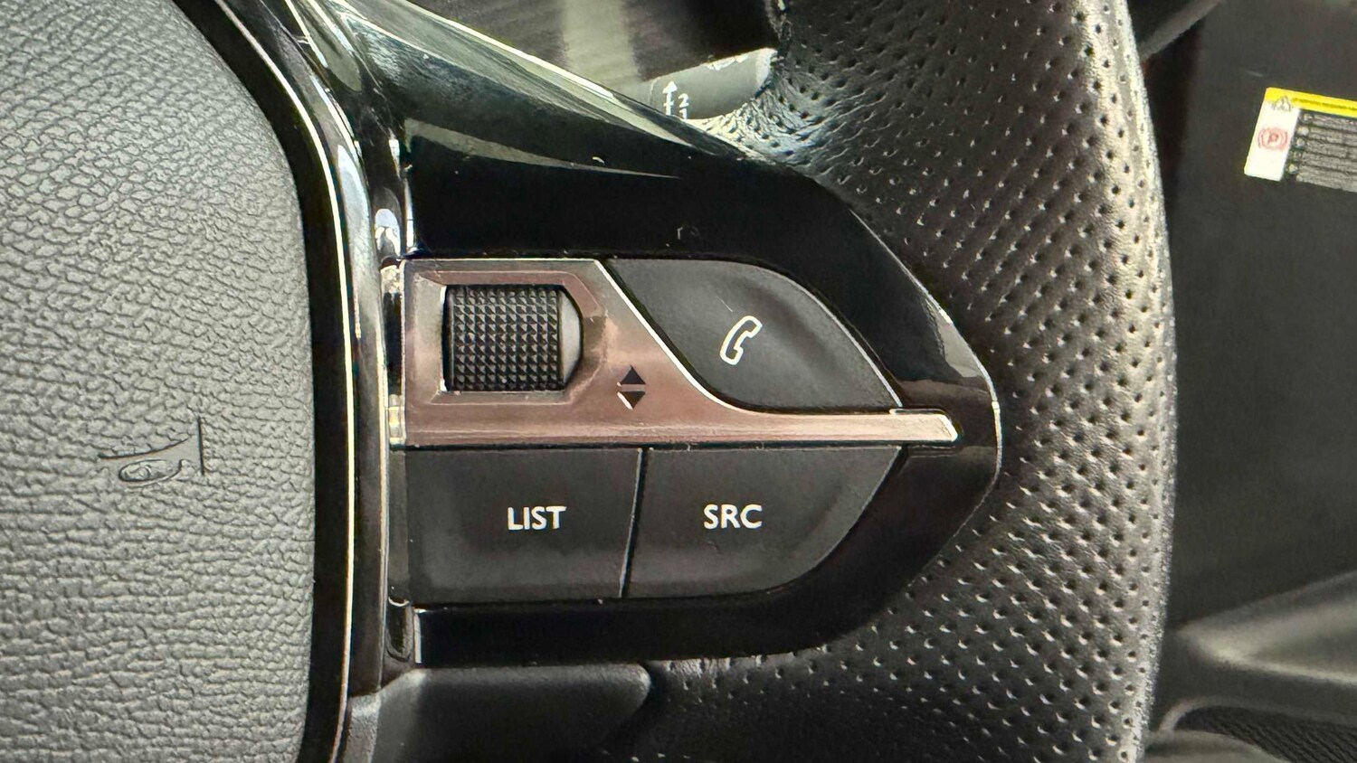 Used Peugeot 2008 2021 for sale - 78076731: Photo 13