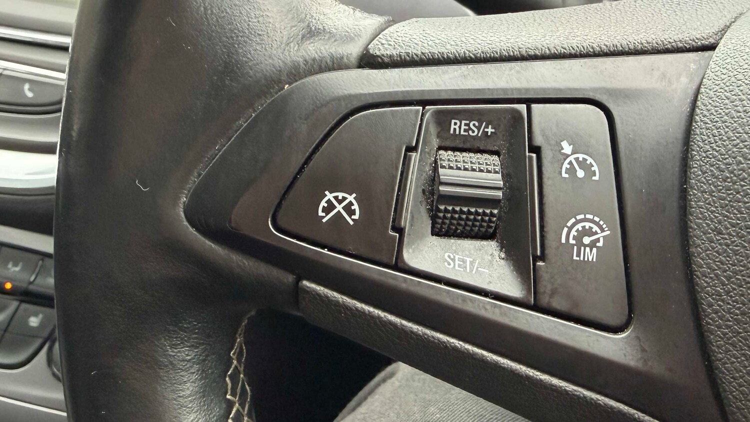 Used Vauxhall Astra for sale - 77861258: Photo 20