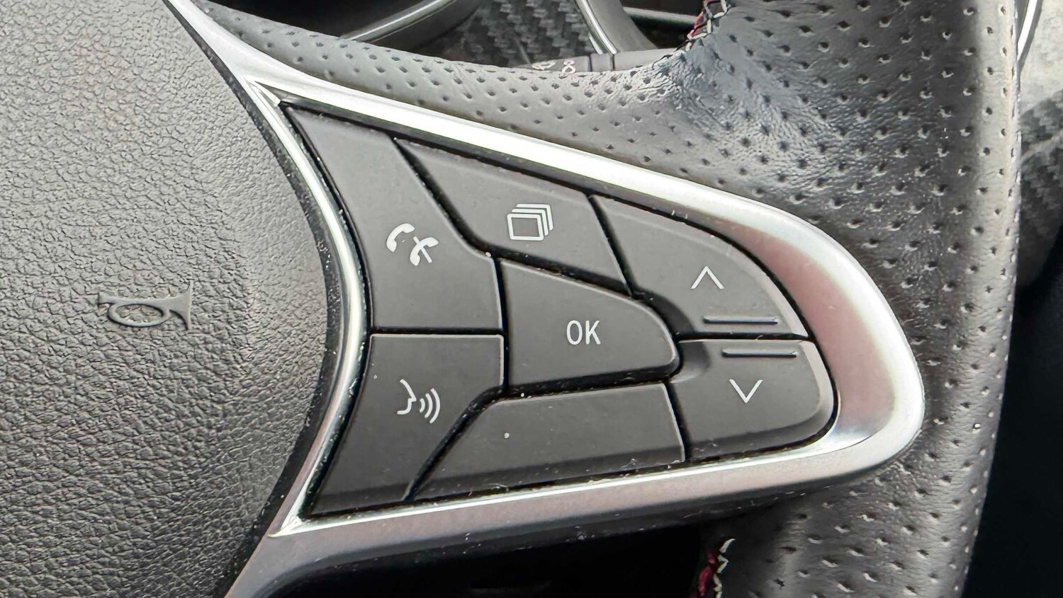 Used Renault Arkana 2023 for sale - 78187776: Photo 17