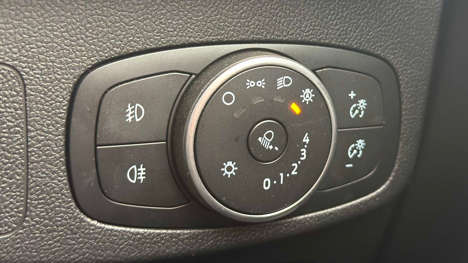 Used Ford Focus 2019 for sale - 78052336: Photo 19