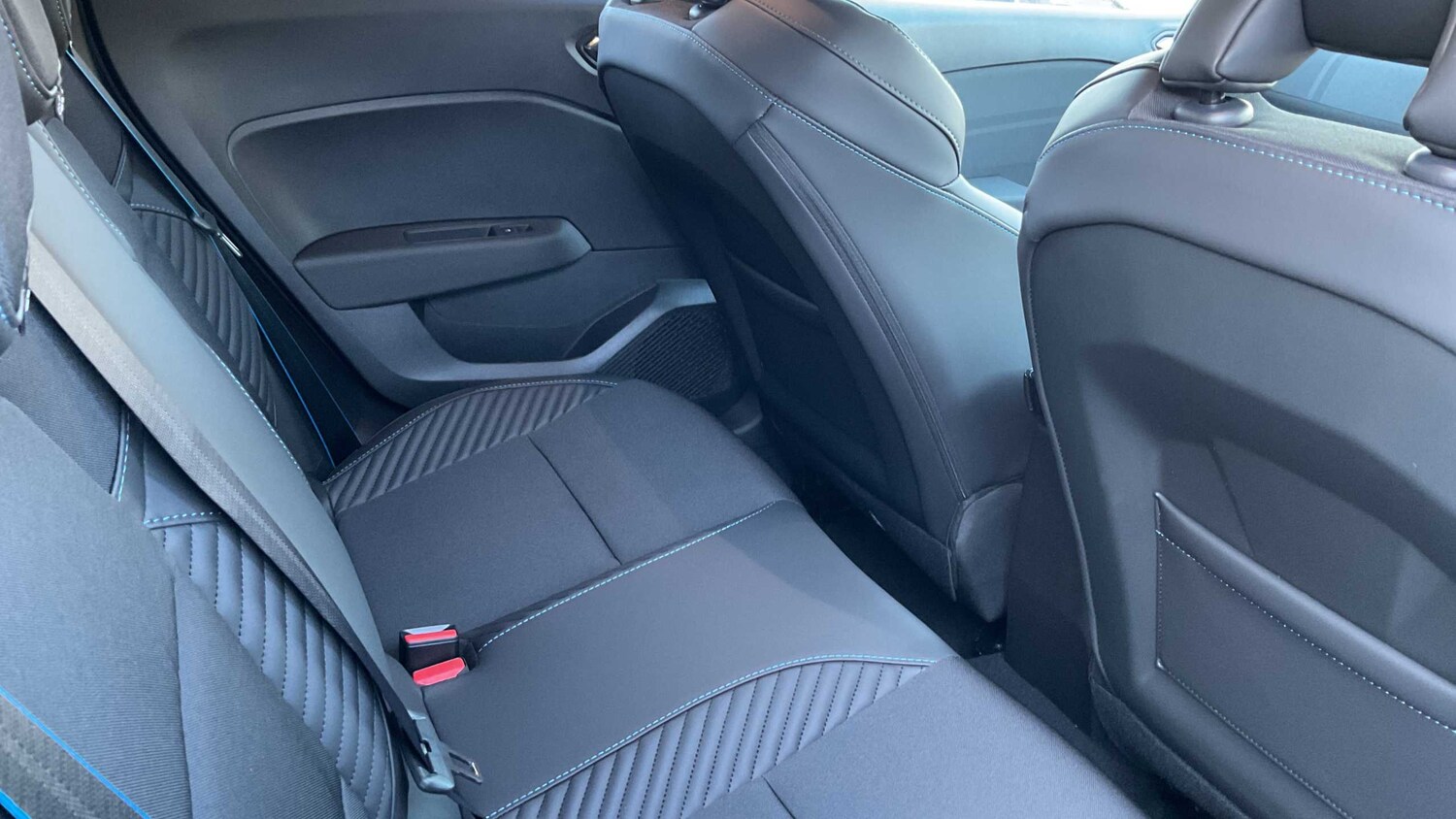 Used Renault Clio for sale - 77861225: Photo 11