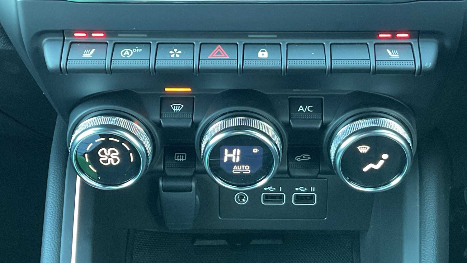 Used Renault Clio for sale - 77861225: Photo 15