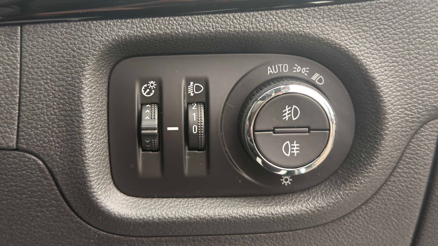 Used Vauxhall Astra 2016 for sale - 77914067: Photo 12