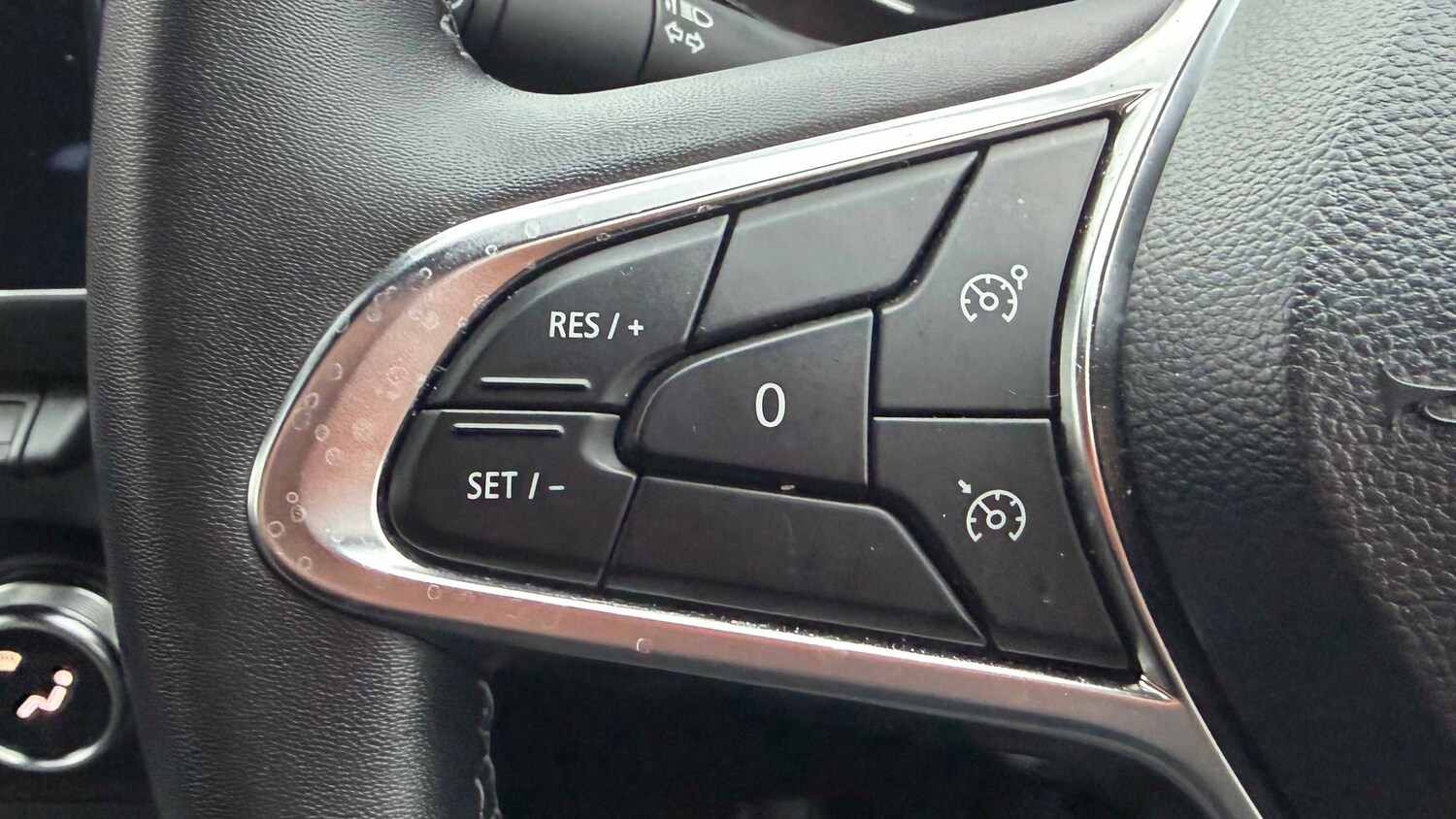 Used Renault Captur 2023 for sale - 77856522: Photo 13