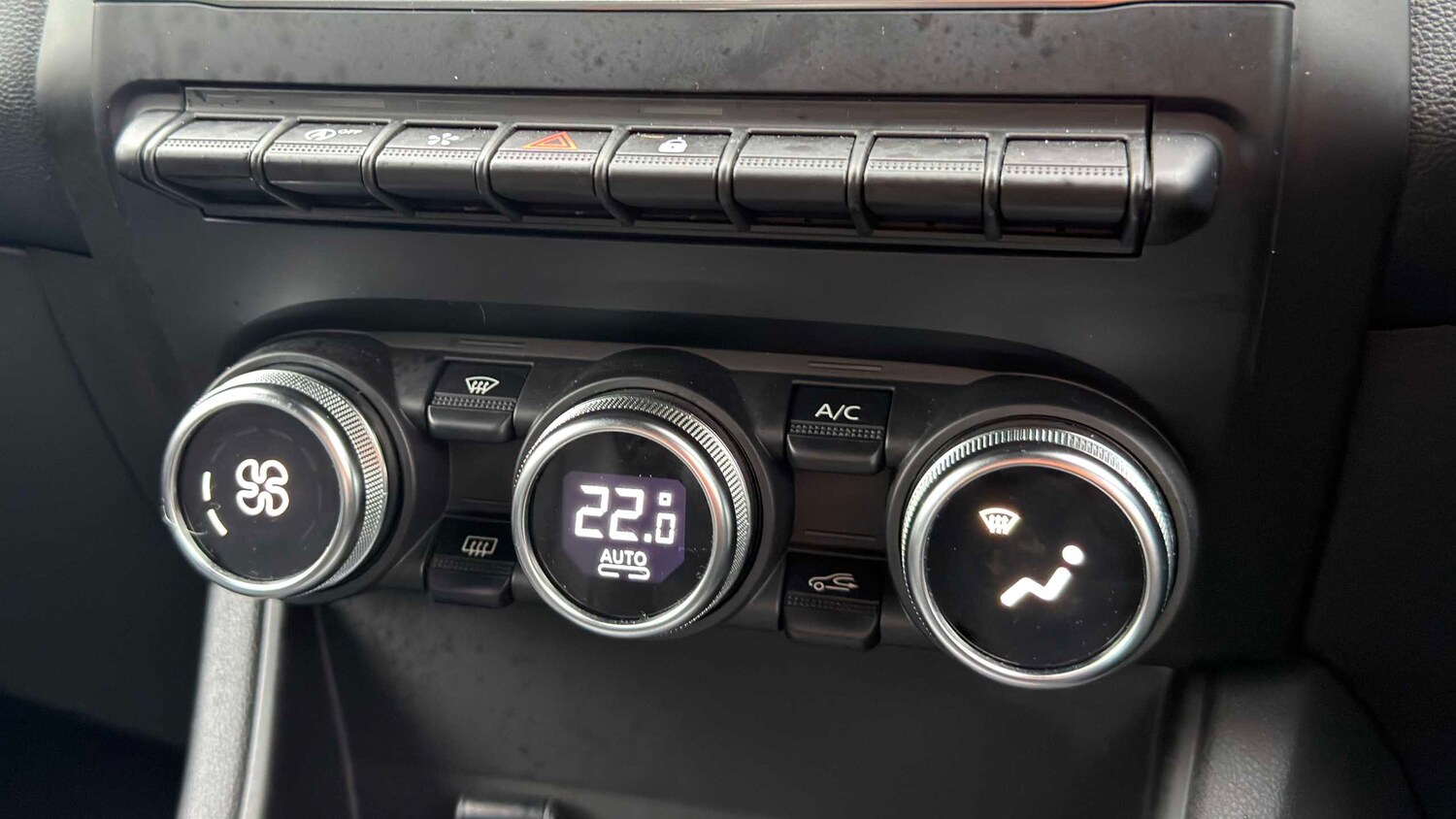 Used Renault Captur 2023 for sale - 77856522: Photo 16