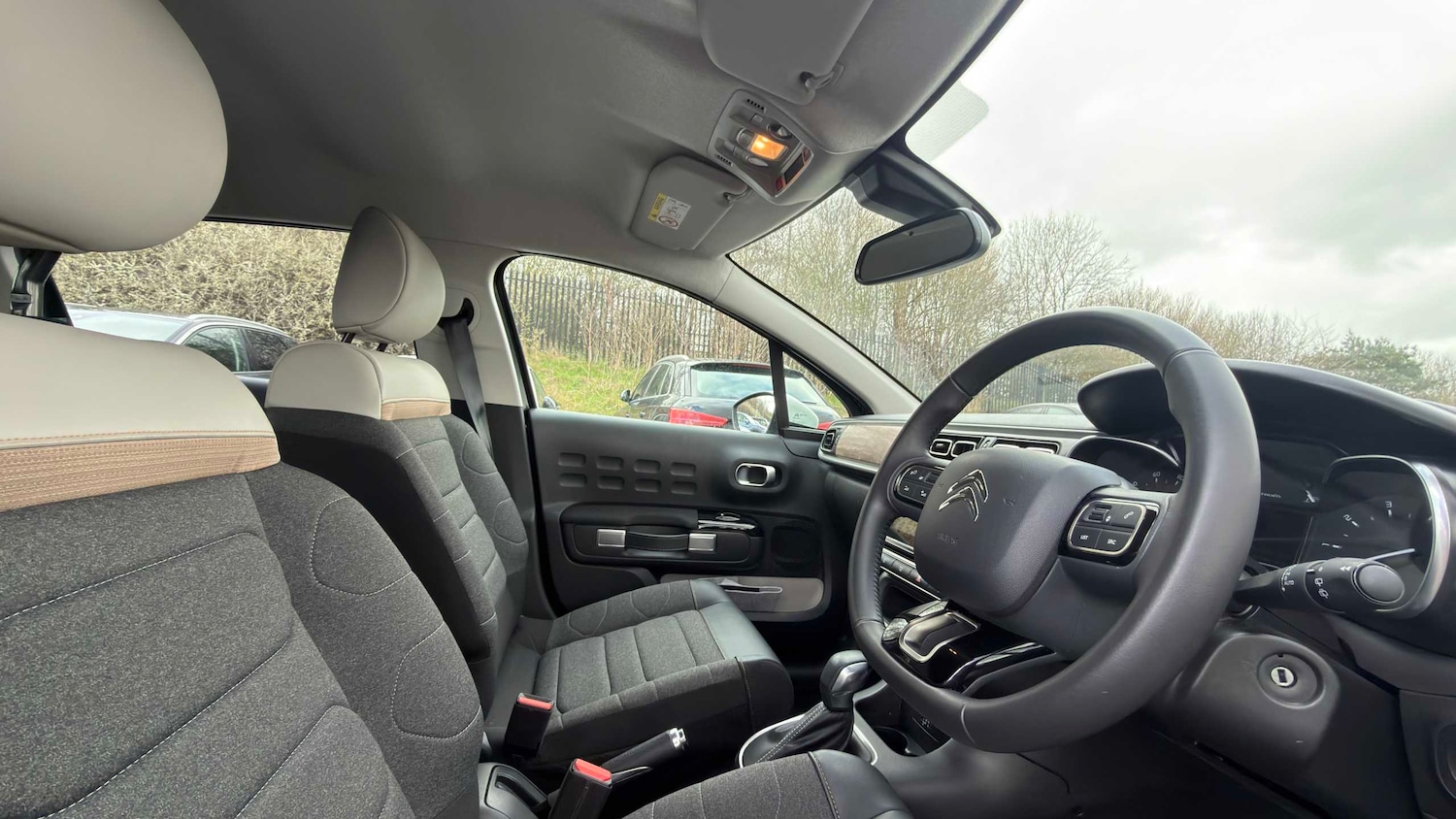 Used Citroen C3 2024 for sale - 77885851: Photo 3