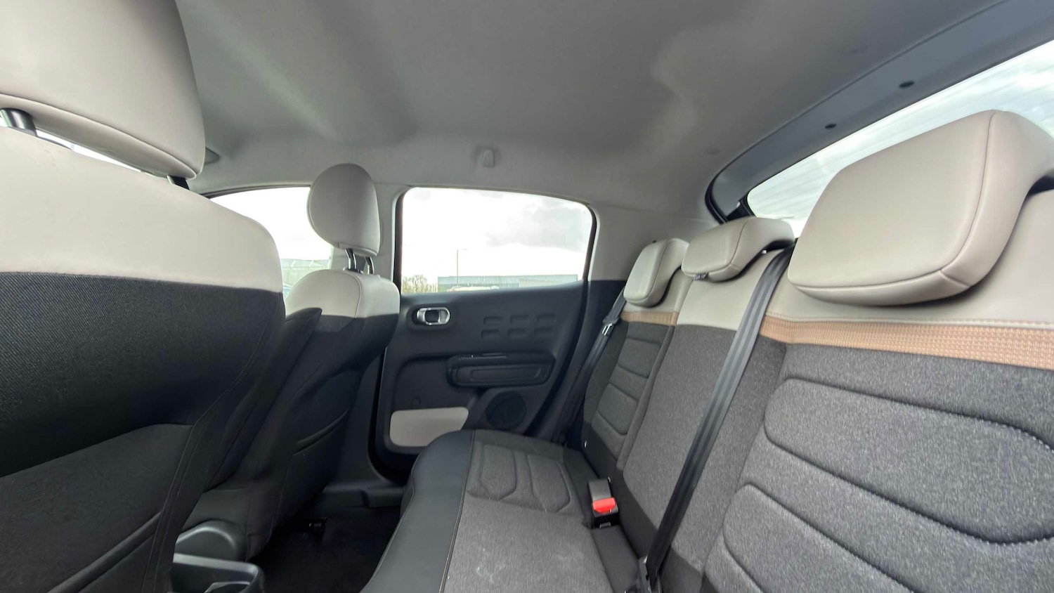 Used Citroen C3 2024 for sale - 77885851: Photo 9