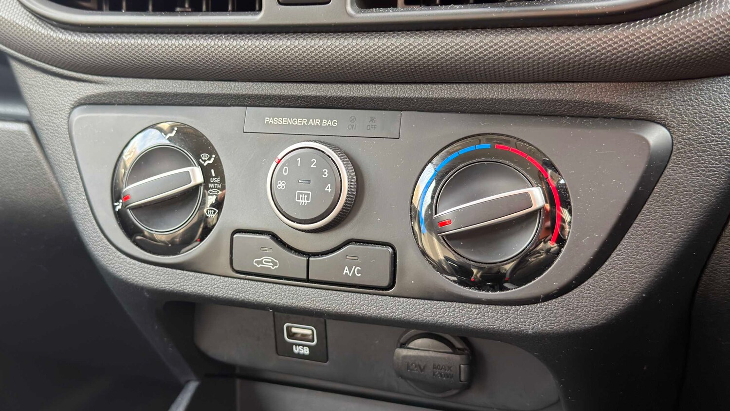 Used Hyundai i10 2021 for sale - 77861574: Photo 13