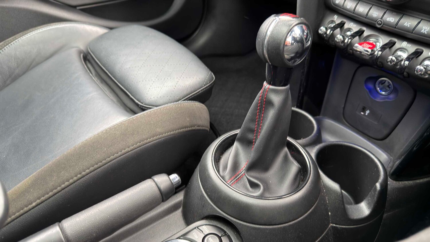 Used MINI Hatch 2020 for sale - 77858661: Photo 15