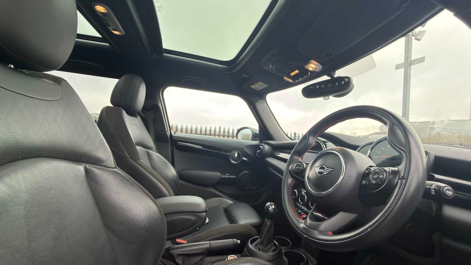 Used MINI Hatch 2020 for sale - 77858661: Photo 3