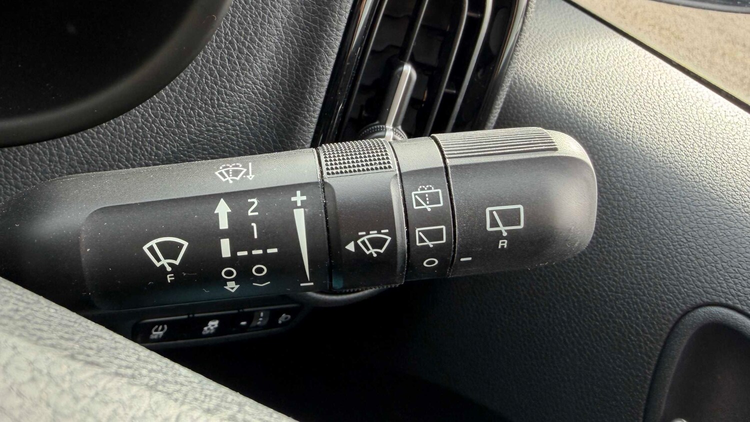 Used Kia Picanto 2023 for sale - 78037612: Photo 14