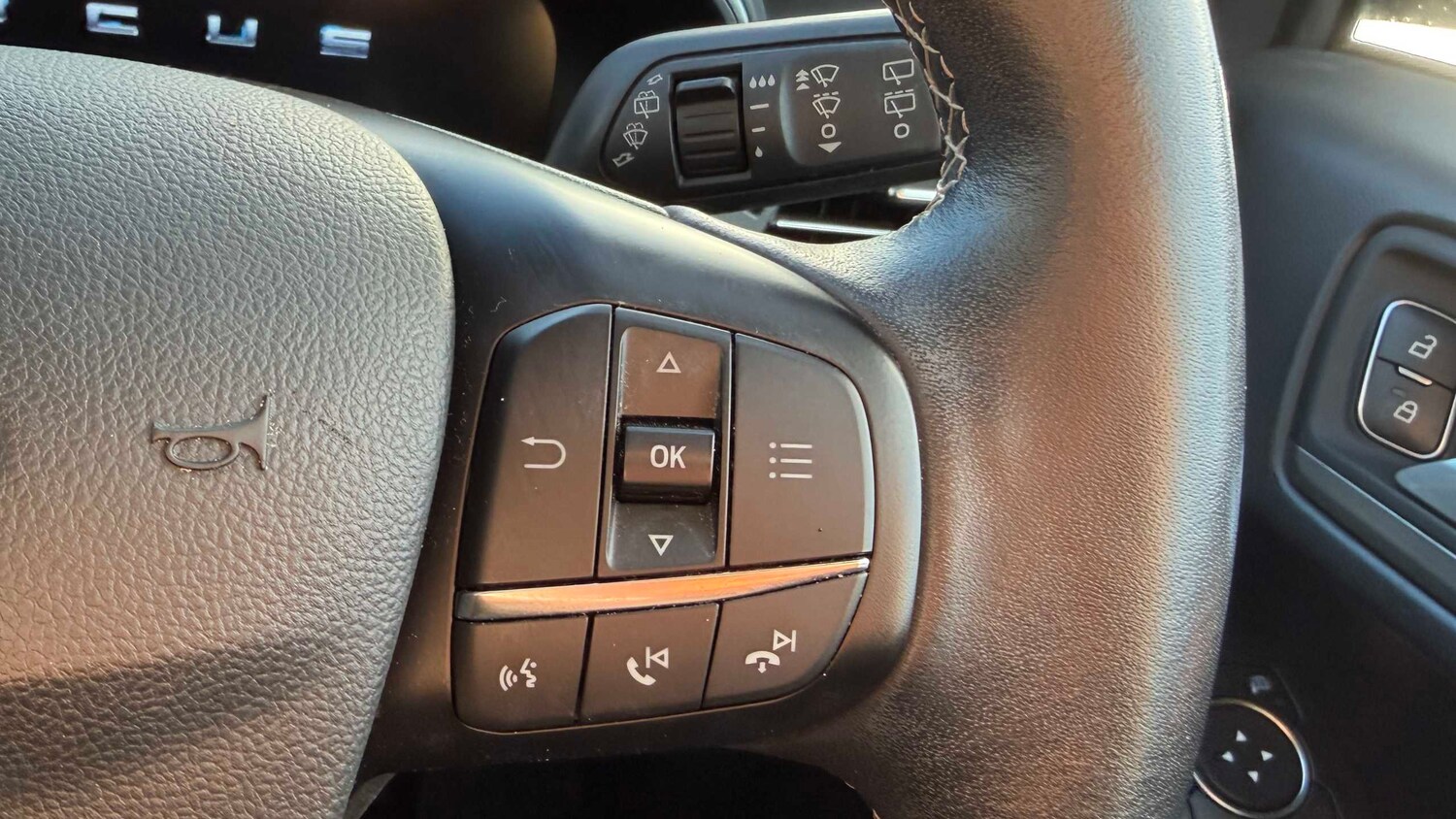 Used Ford Focus for sale - 77860323: Photo 16