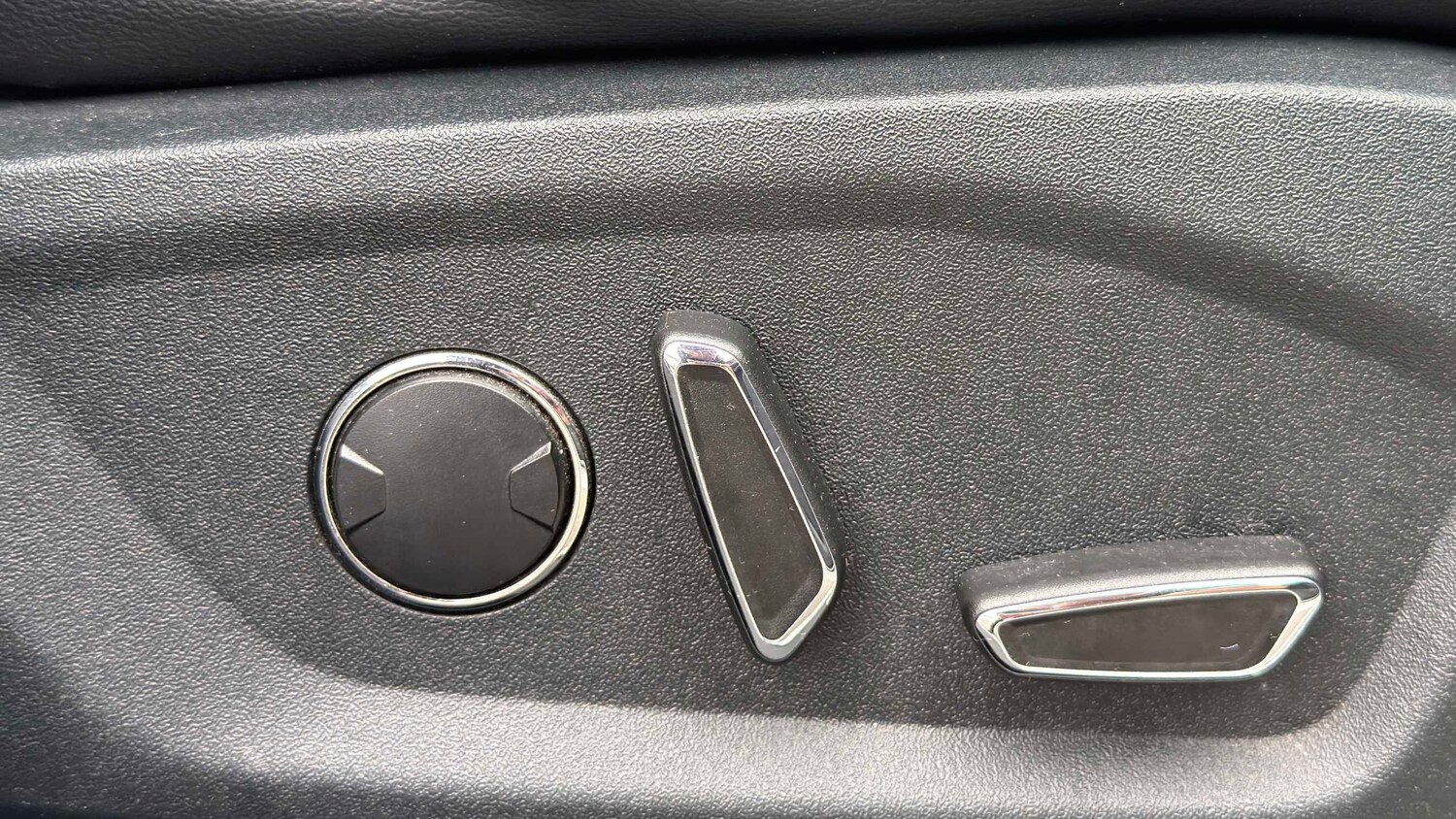 Used Ford Edge 2016 for sale - 77857055: Photo 11