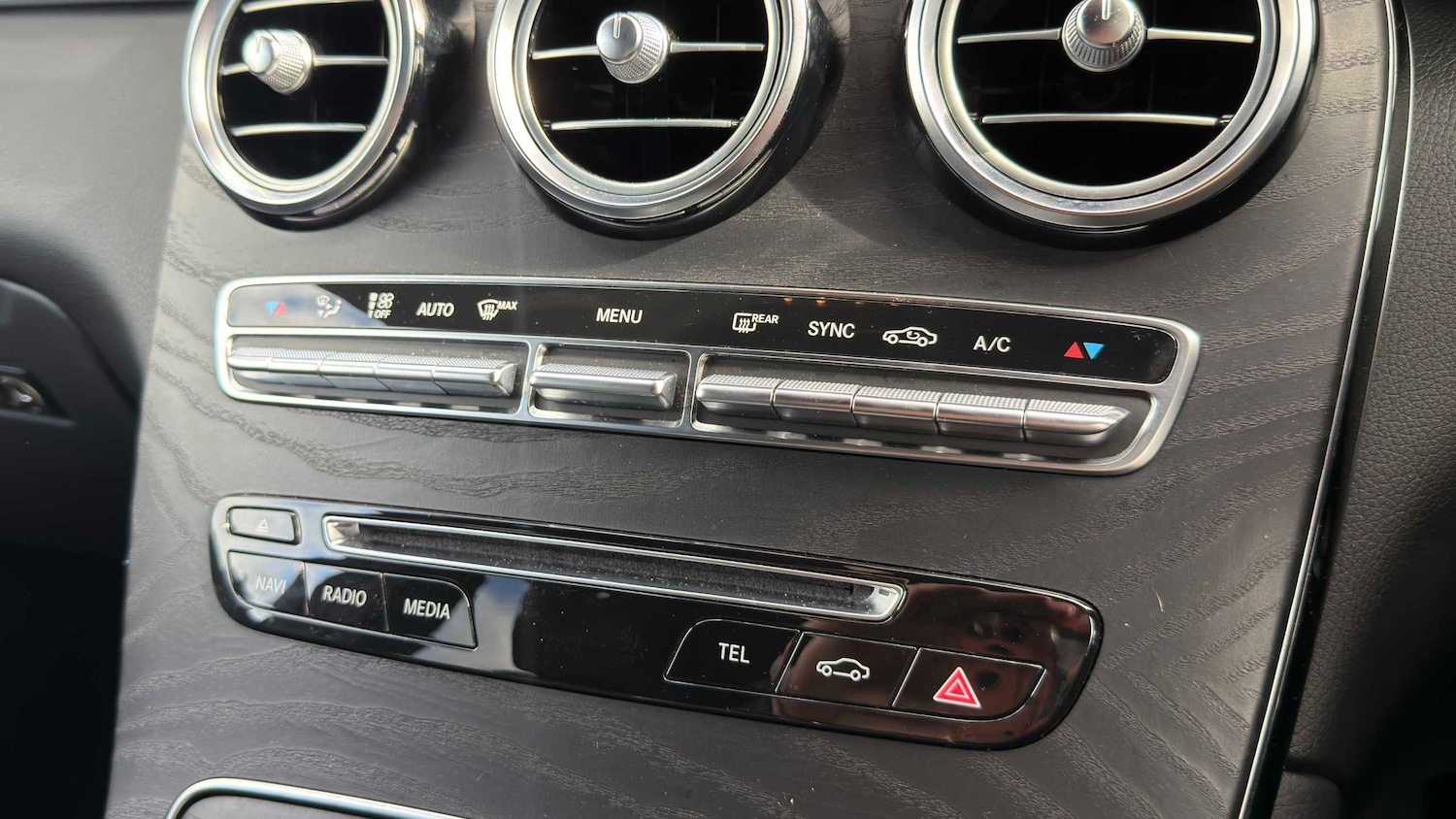 Used Mercedes-Benz GLC 2018 for sale - 78076944: Photo 11