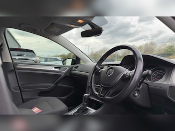 Used Volkswagen Golf 2017 for sale - 78118994: Photo