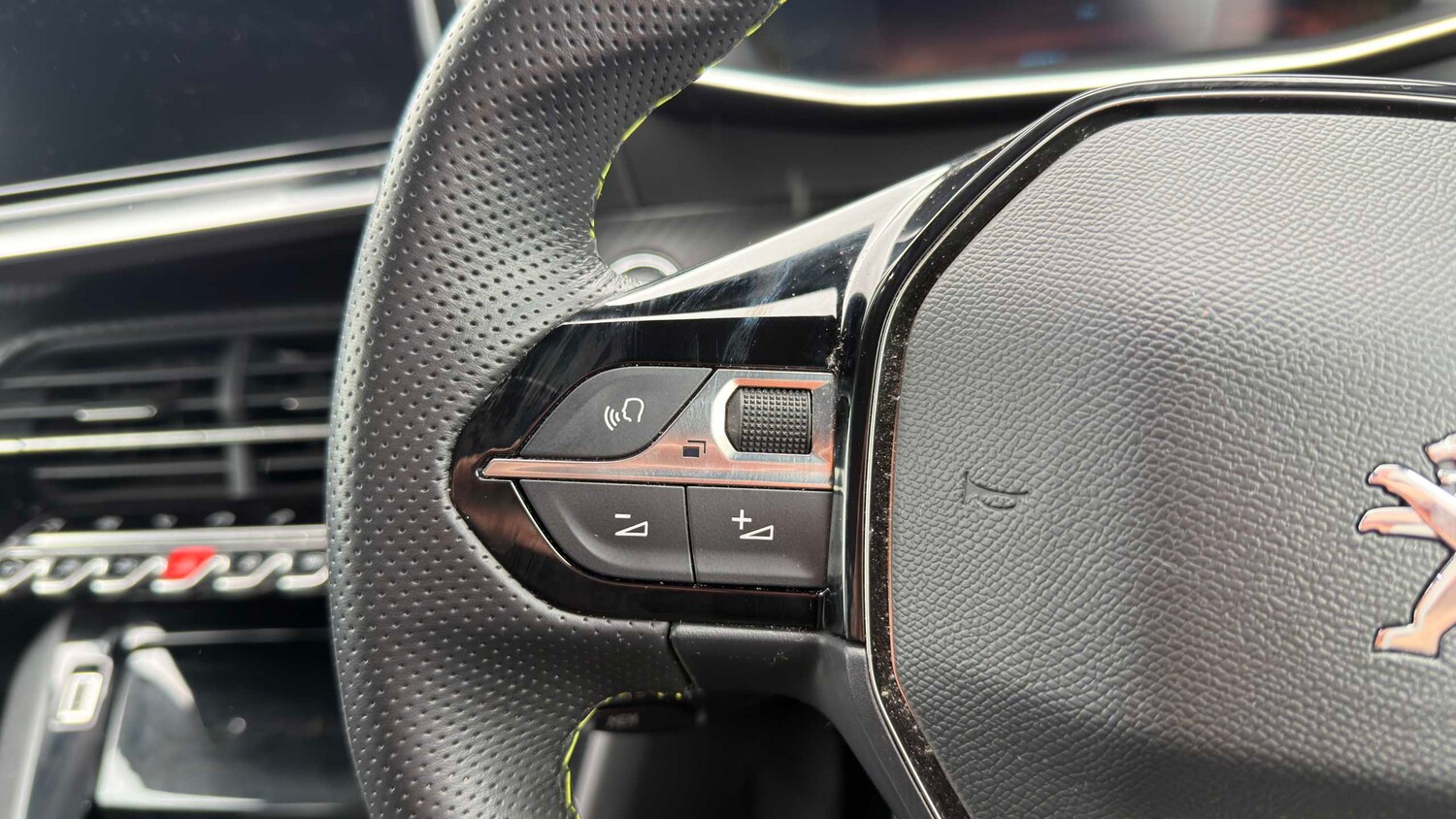 Used Peugeot 208 2022 for sale - 77857435: Photo 13