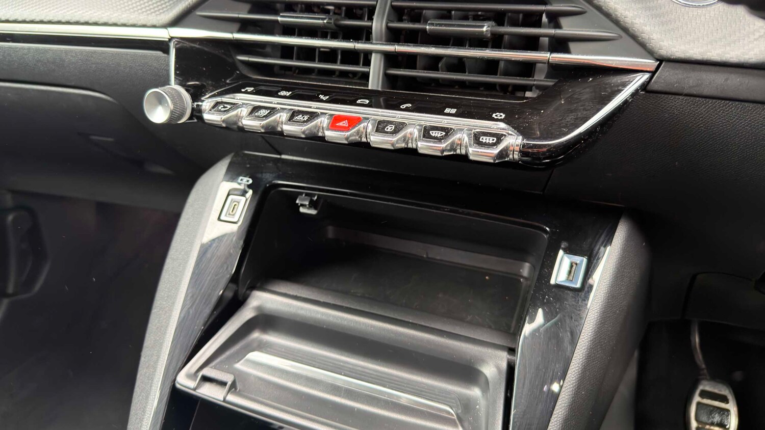 Used Peugeot 208 2022 for sale - 77857435: Photo 16