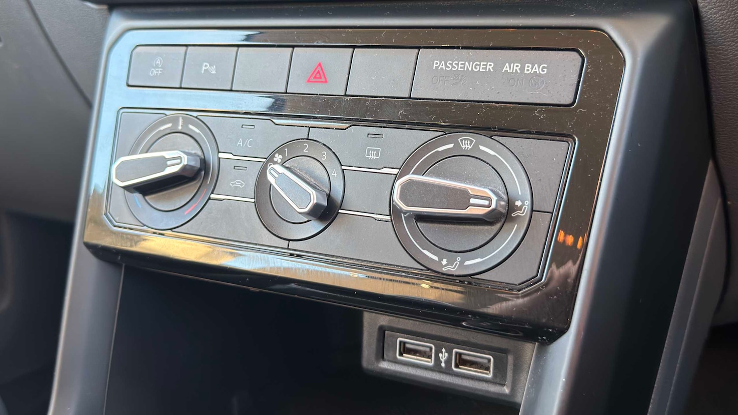 Used Volkswagen T-Cross 2020 for sale - 77862637: Photo 14