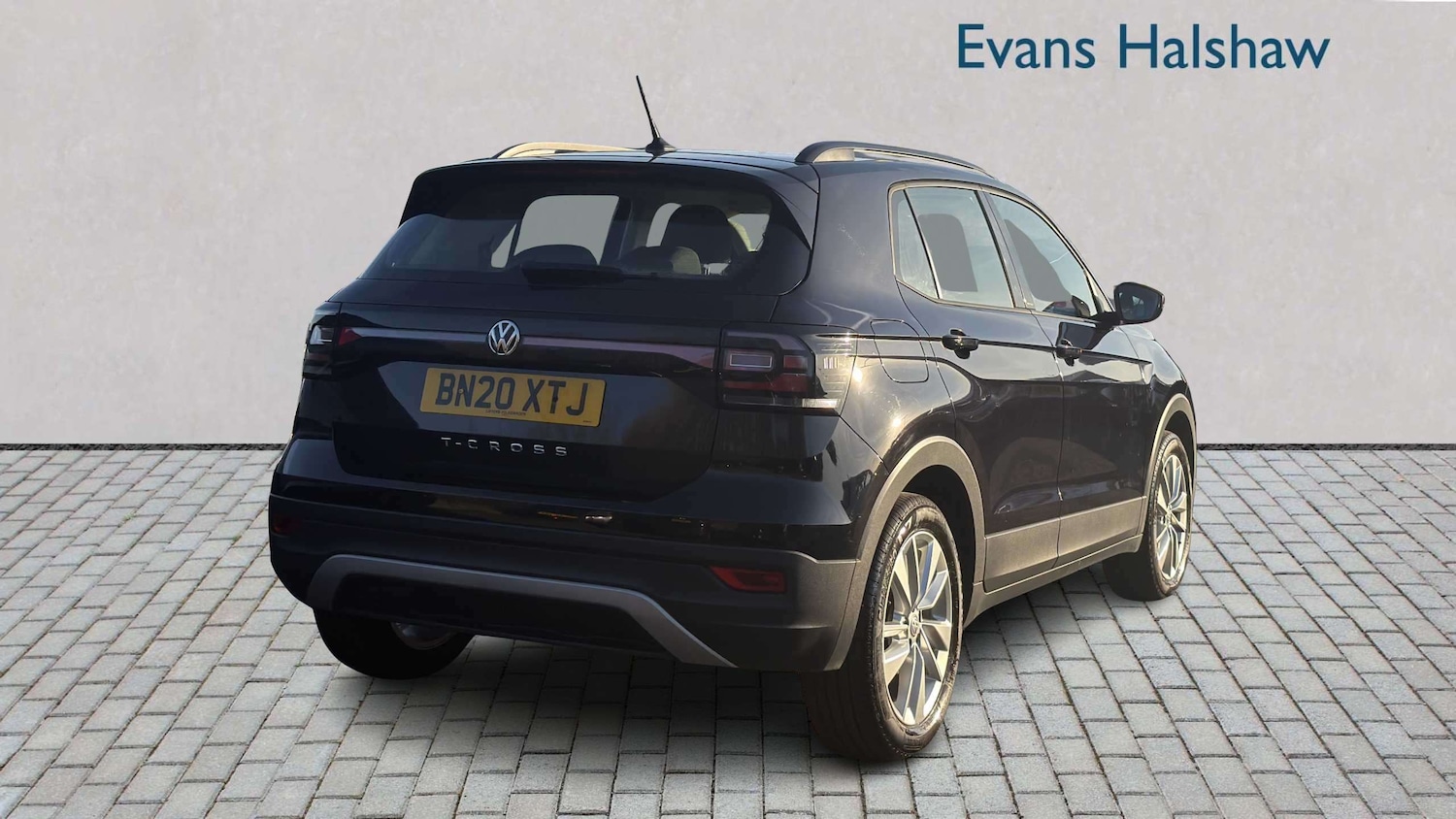 Used Volkswagen T-Cross 2020 for sale - 77862637: Photo 2