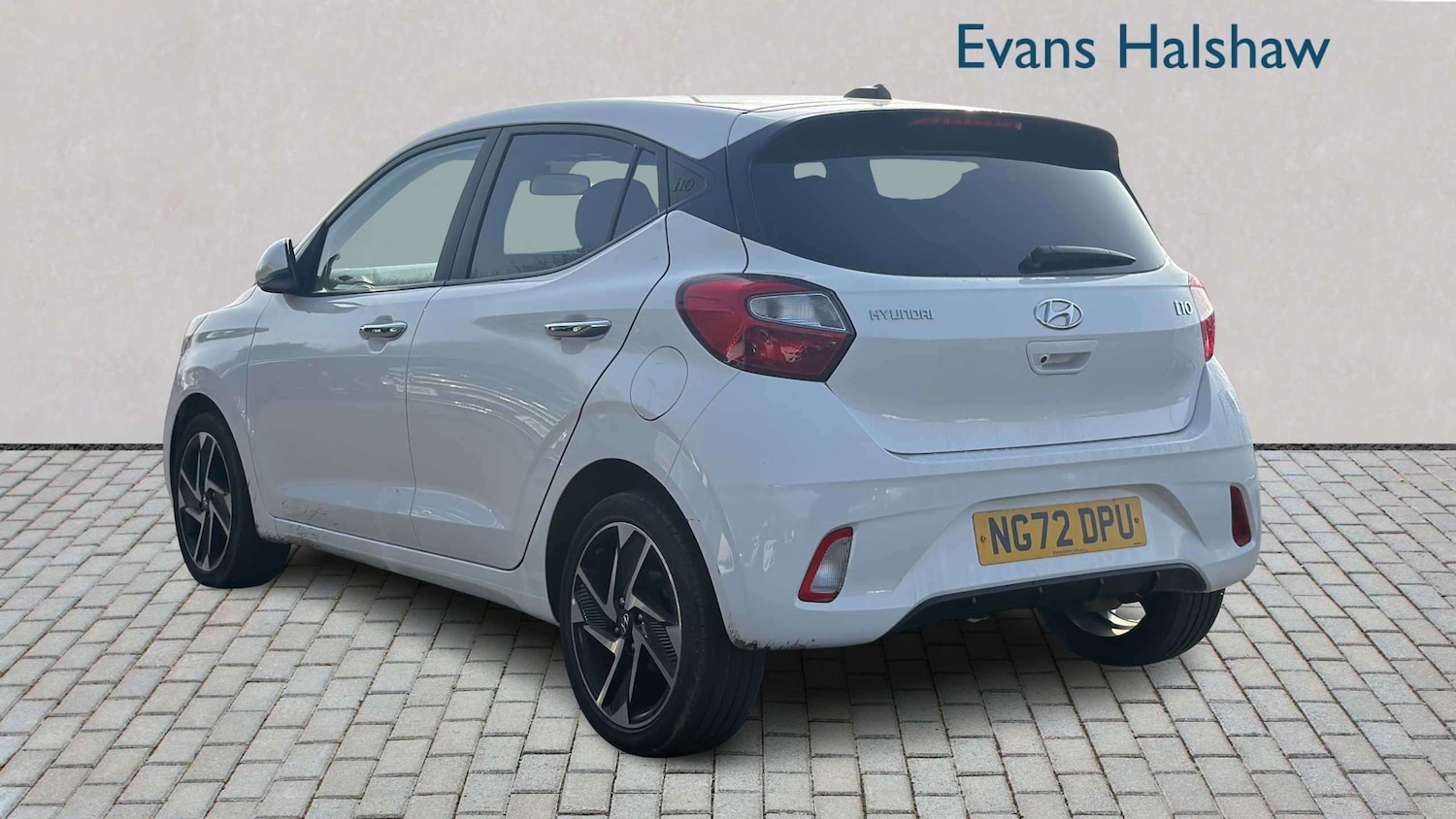 Used Hyundai i10 2023 for sale - 77859253: Photo 2
