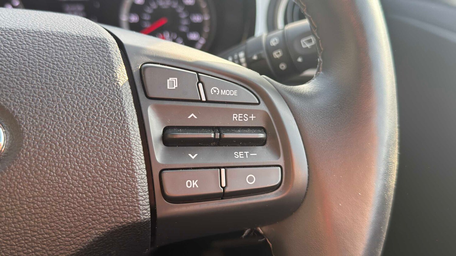 Used Hyundai i10 2023 for sale - 77859253: Photo 7