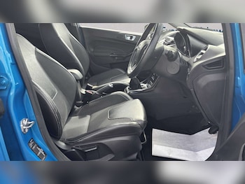 Used Ford Fiesta 2016 for sale - 79535469: Photo