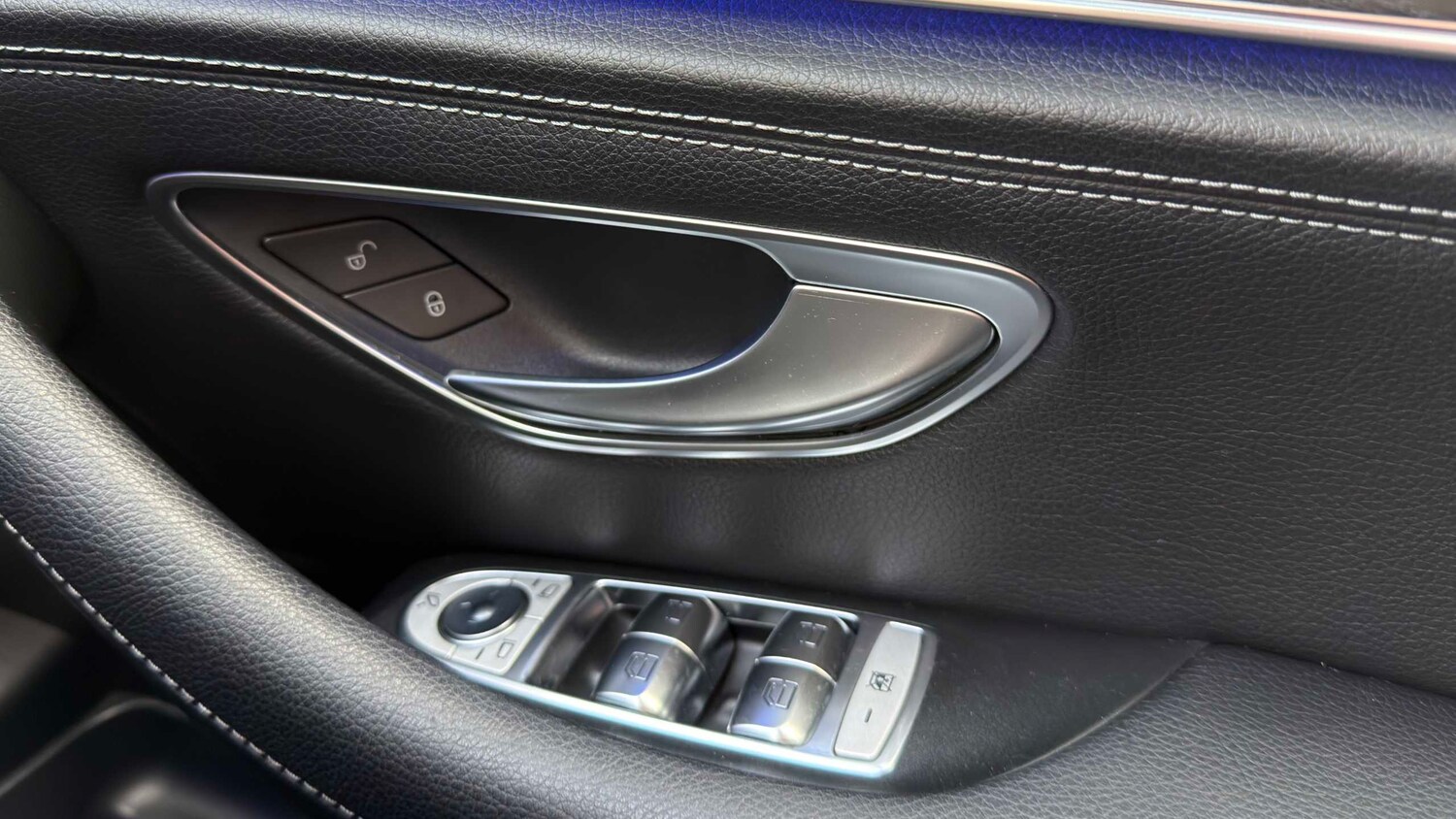 Used Mercedes-Benz E Class 2017 for sale - 77856550: Photo 18