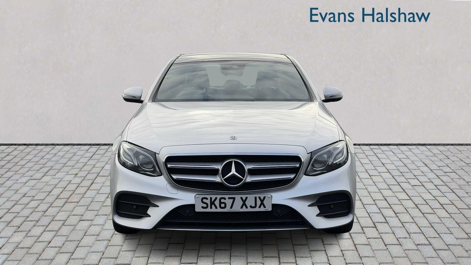 Used Mercedes-Benz E Class 2017 for sale - 77856550: Photo 4