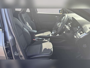Used Renault Captur 2023 for sale - 79282511: Photo