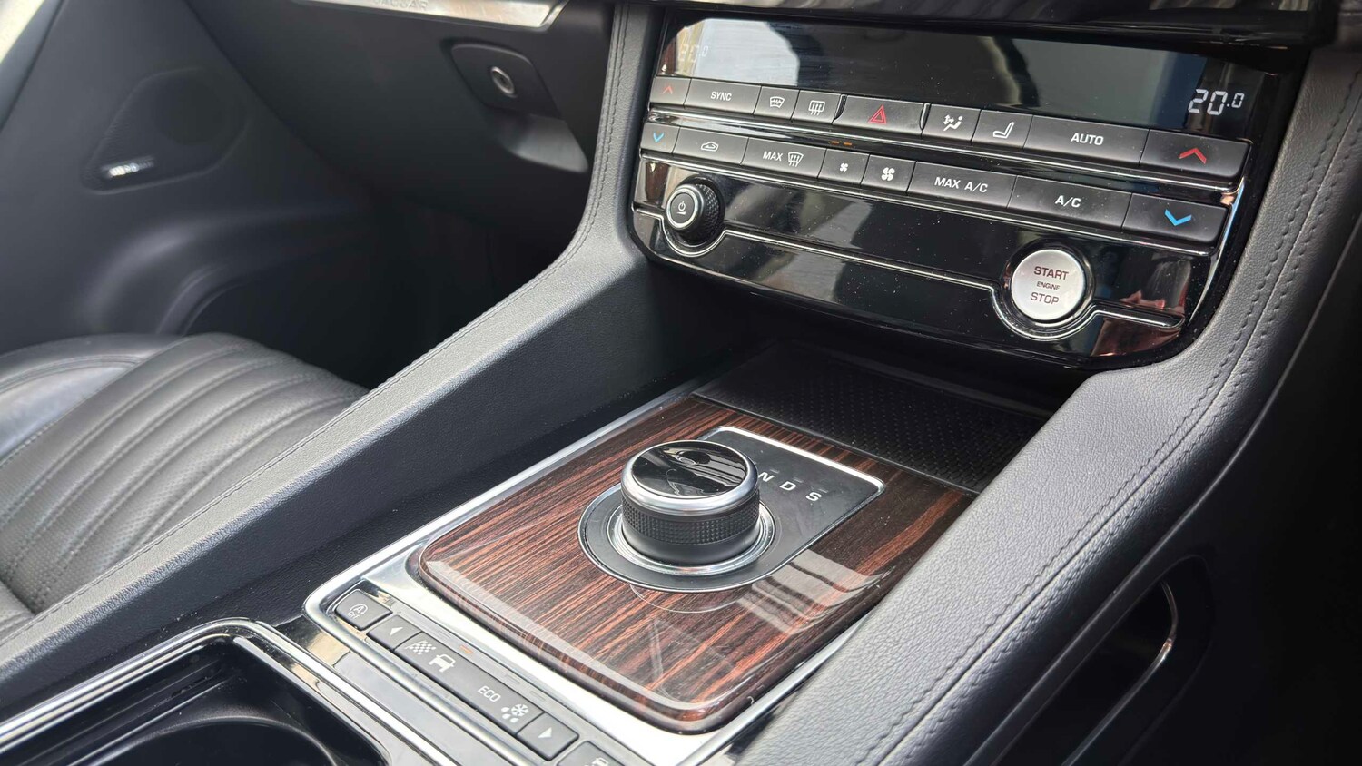 Used Jaguar F-Pace 2018 for sale - 77859214: Photo 14