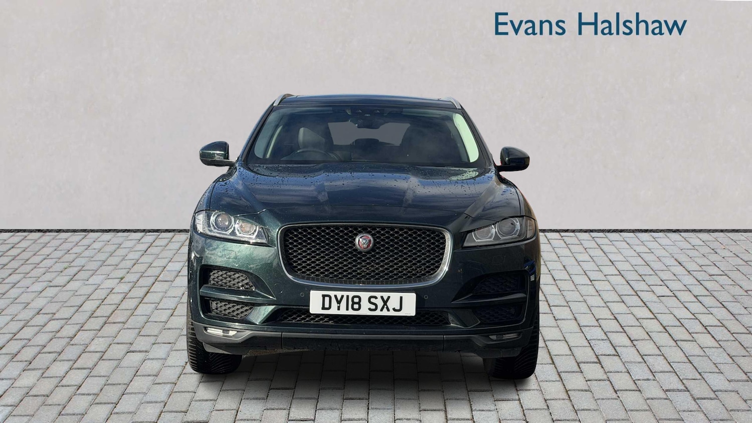 Used Jaguar F-Pace 2018 for sale - 77859214: Photo 4