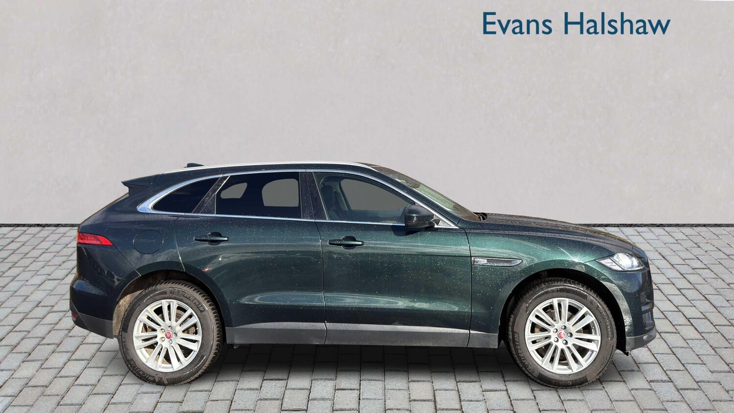 Used Jaguar F-Pace 2018 for sale - 77859214: Photo 6