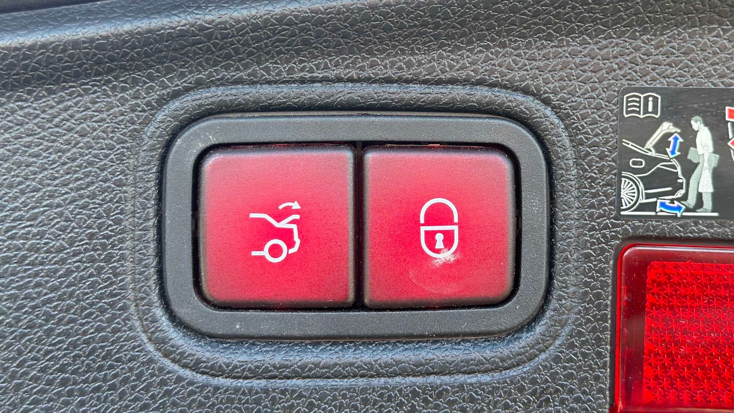 Used Mercedes-Benz C Class 2023 for sale - 77943171: Photo 10