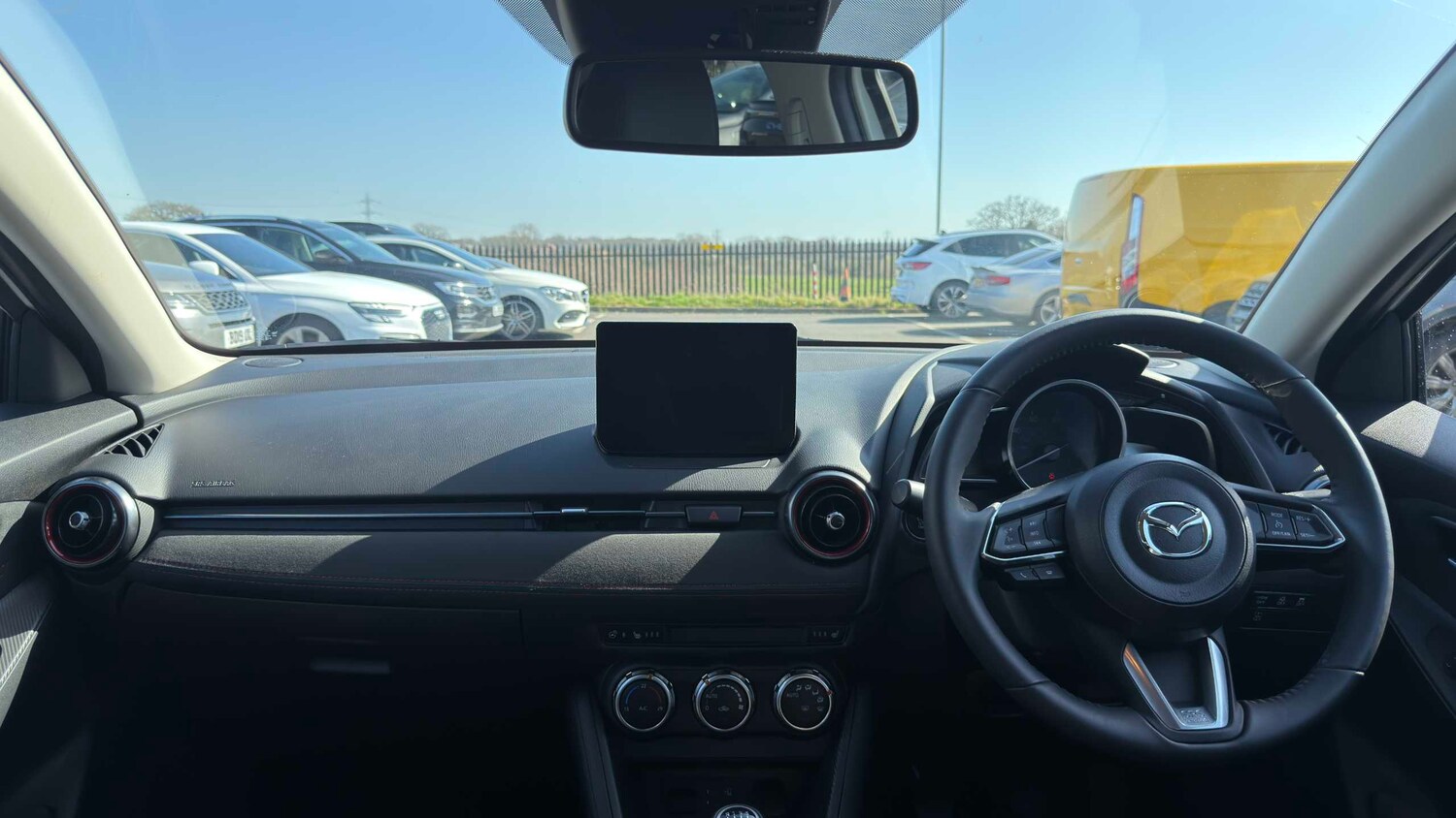 Used Mazda Mazda2 2024 for sale - 77960954: Photo 8