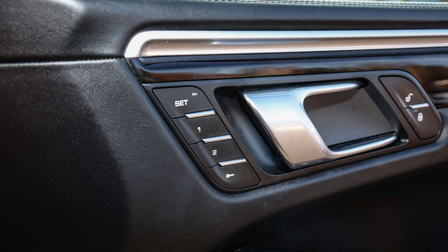 Used Porsche Macan 2018 for sale - 77960799: Photo 18